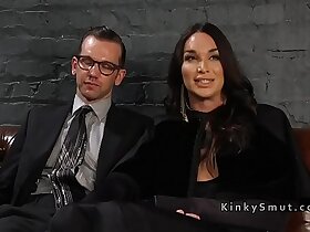 美丽的变性人与纹身男人进行肛交