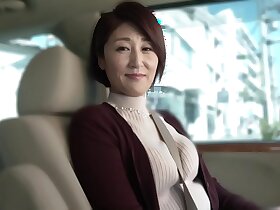 又是第一次拍摄五十岁的妻子。高桥美园